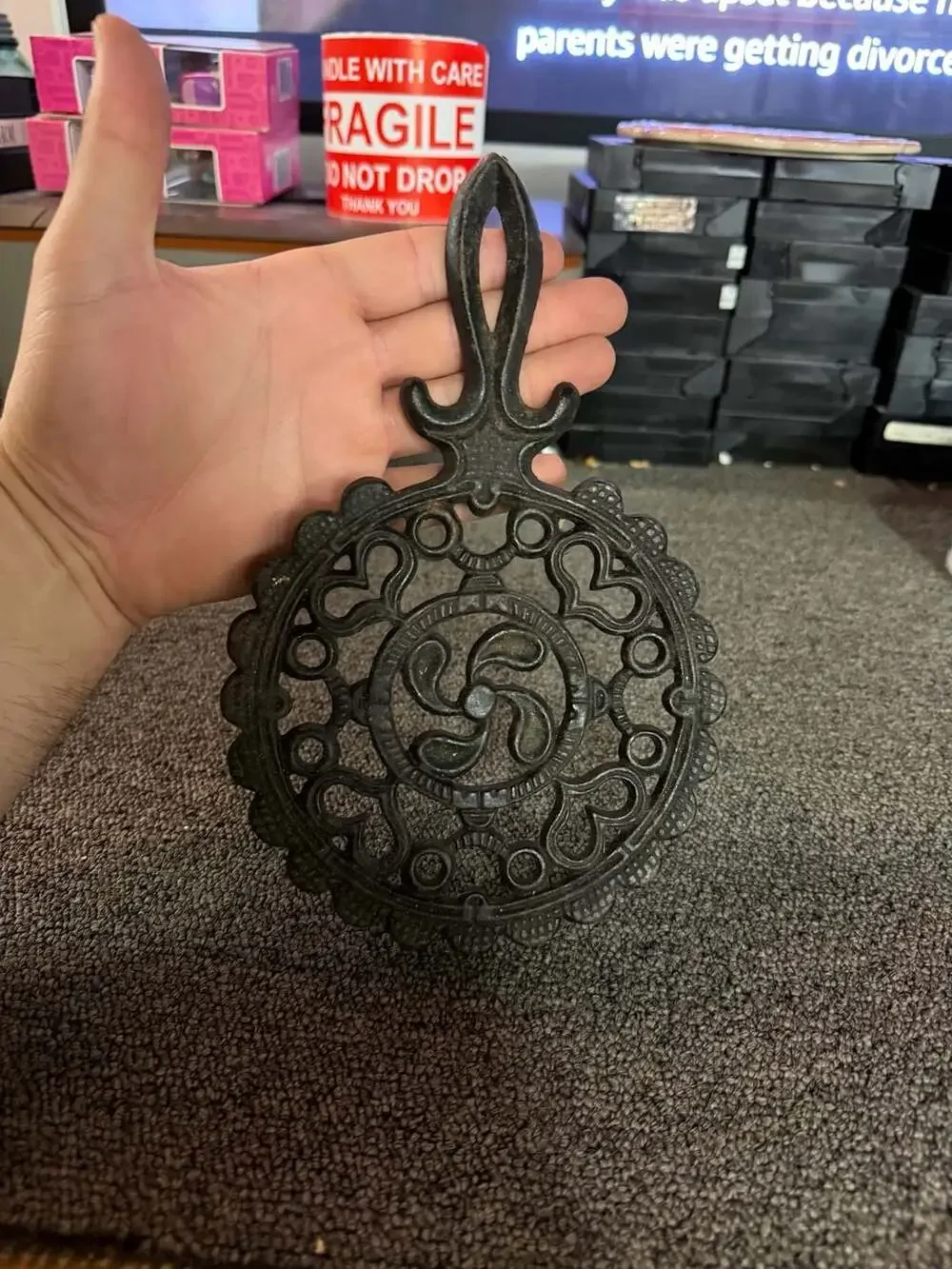 Vintage John Z. Harner Cast Iron Trivet Tulip Heart Ornate with Handle